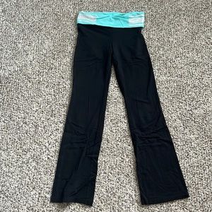 PINK Victoria’s Secret, black folder-over flare yoga pants with rhinestones, M